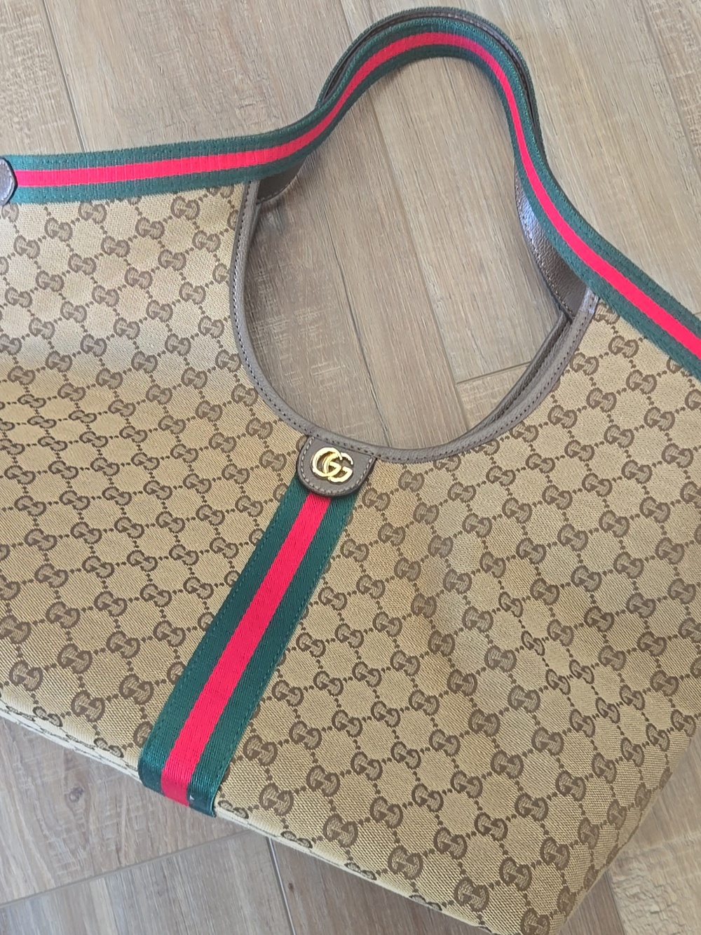 Gucci Giglio Handbag And Pouch - Picture 11 of 15